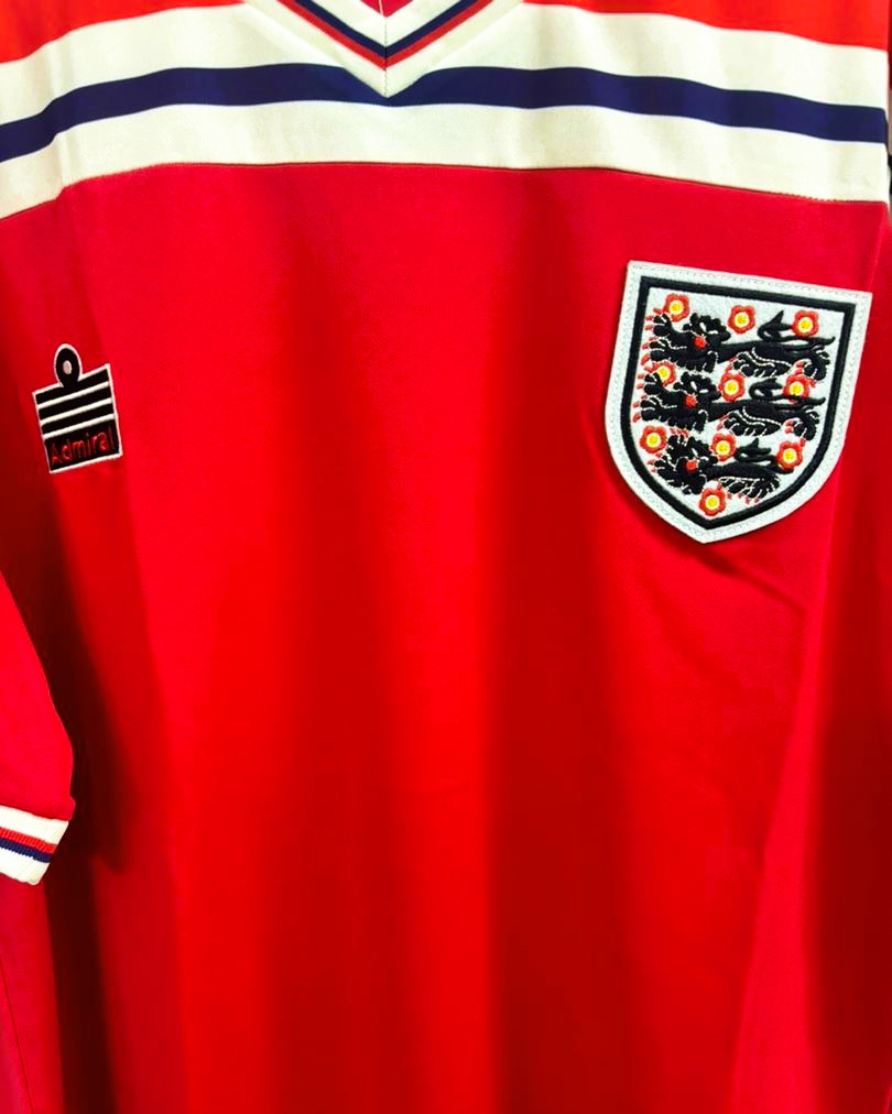 ROBSON BRYAN 1982-83 (Eng)