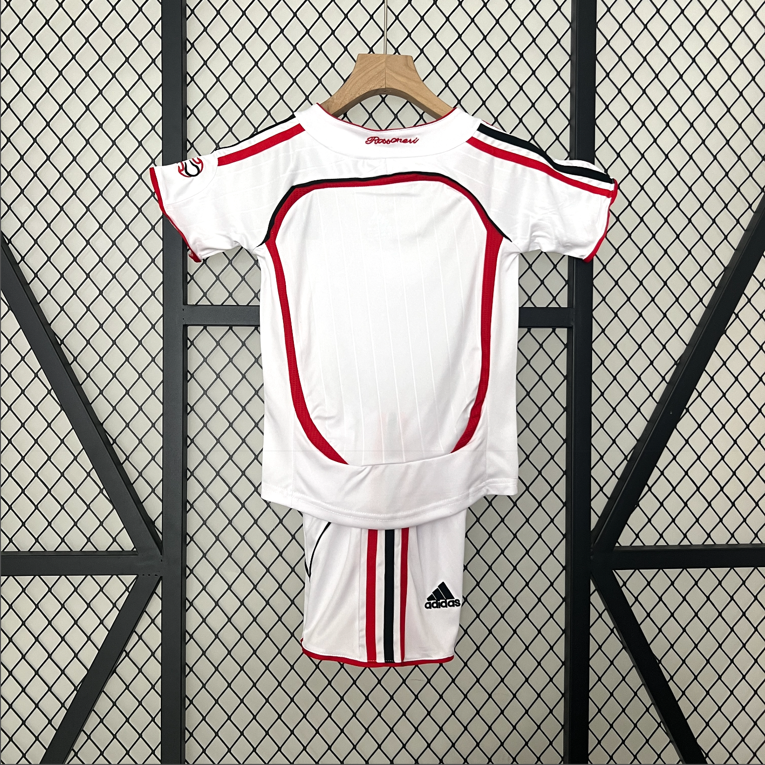 MILAN kid kit
